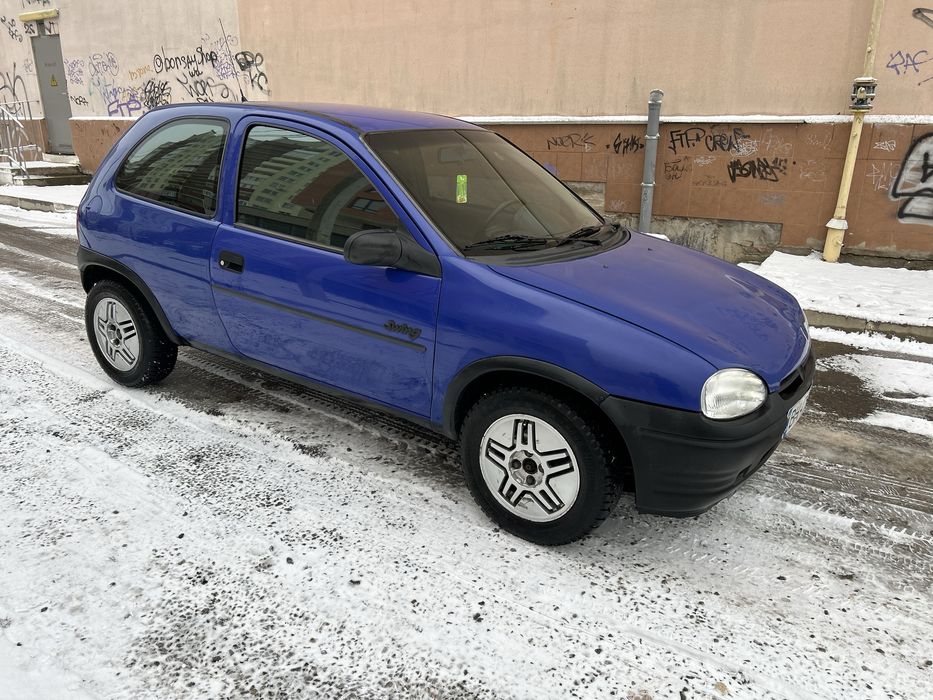 Opel Corsa 1996 avtomat Газ бензин