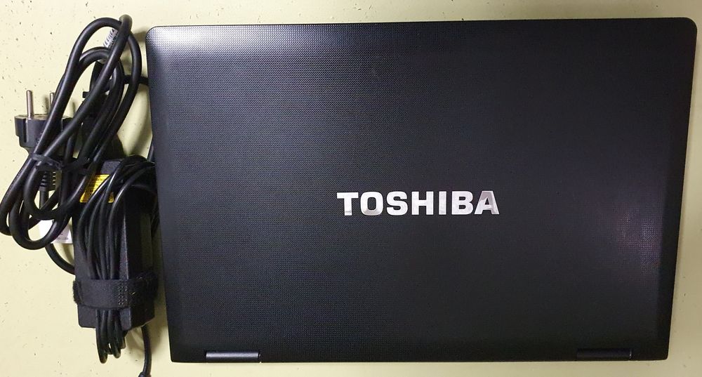 Ноутбук Toshiba Satellite Pro S500 (15.6"/Core i3/4Gb/500Gb)