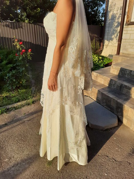 Свадебное платье