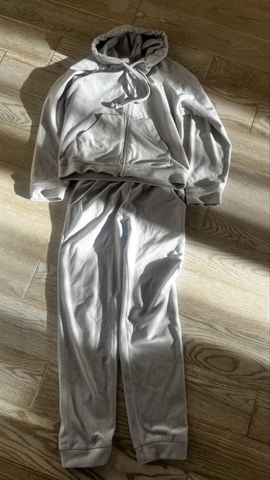 Велюровий костюм