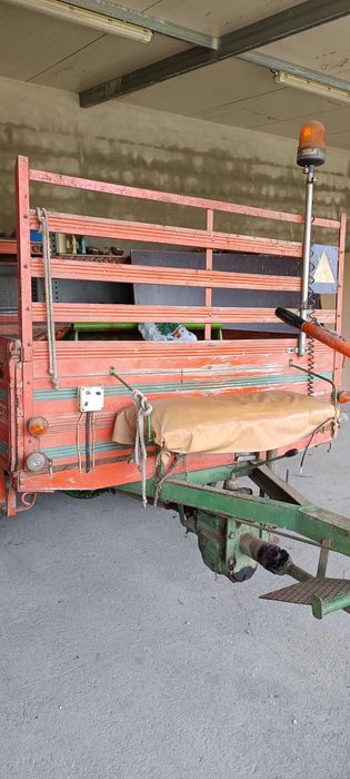 Trator Agria 18cv, reboque e alfaias