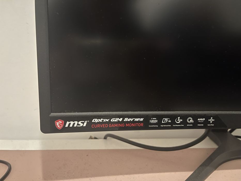 monitor gaming curvo MSI Optix G24 Series.