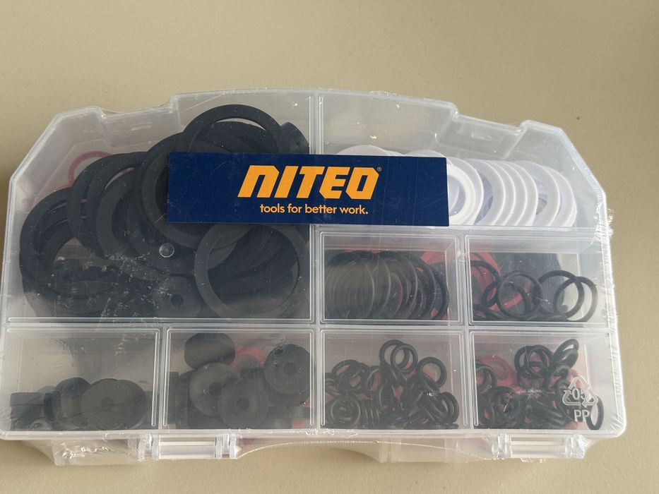 Zestaw uszczelek Niteo 383 sztuk