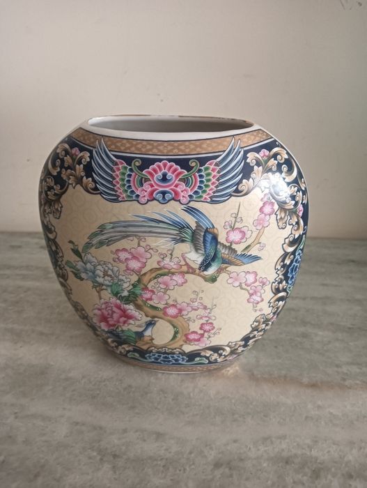 Jarra japonesa ornamental