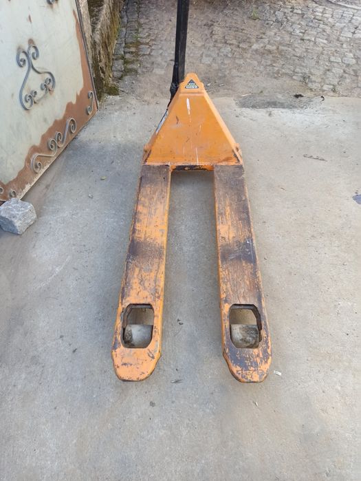 Porta paletes manual