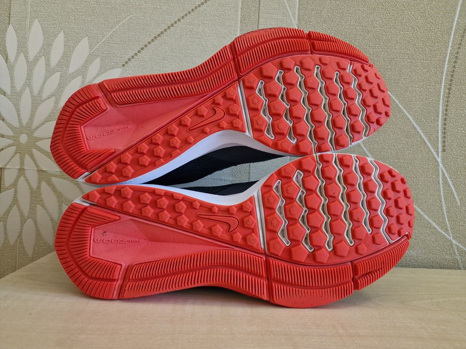 Кросівки Nike Zoom Winflo 4 оригінал розмір 40.5