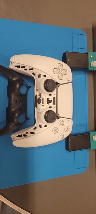 Serviço de Reparações Especializadas de Comandos e consolas