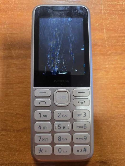 Telefon Nokia 130 (2023) = uszkodzona