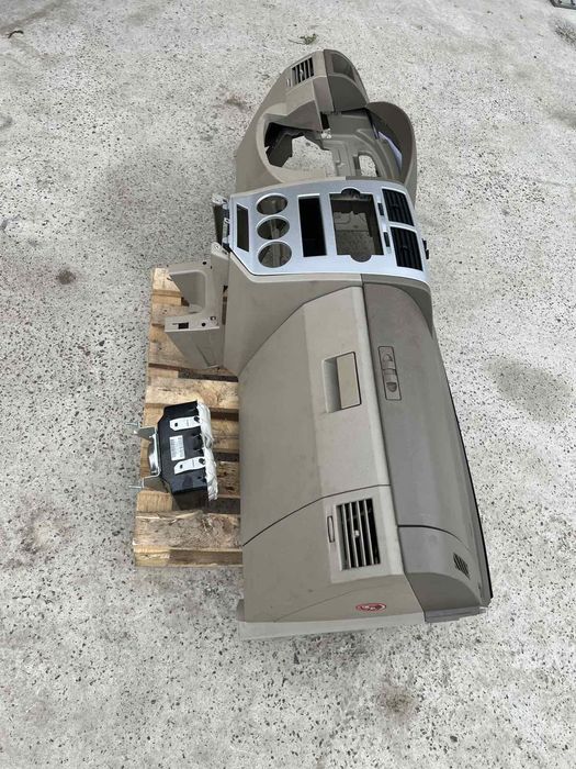 Торпеда,панель приладів Dodge caliber 06-2009