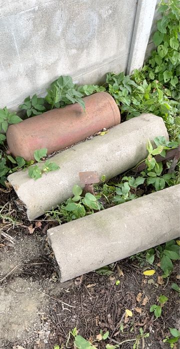 Rura betonowa i płyty cho chodnikowe