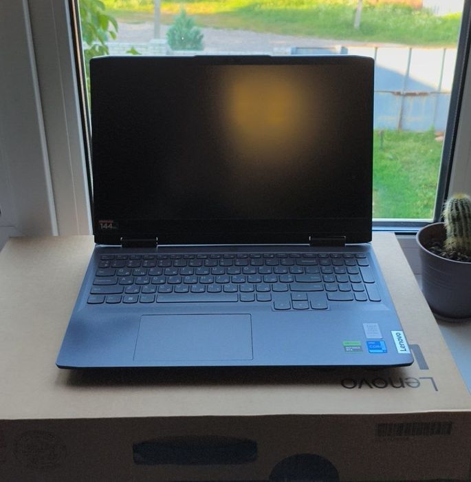 Ігровий ноутбук Lenovo LOQ 15IRH8 i7-13620H / RTX 4050 6G / 16GB DDR5