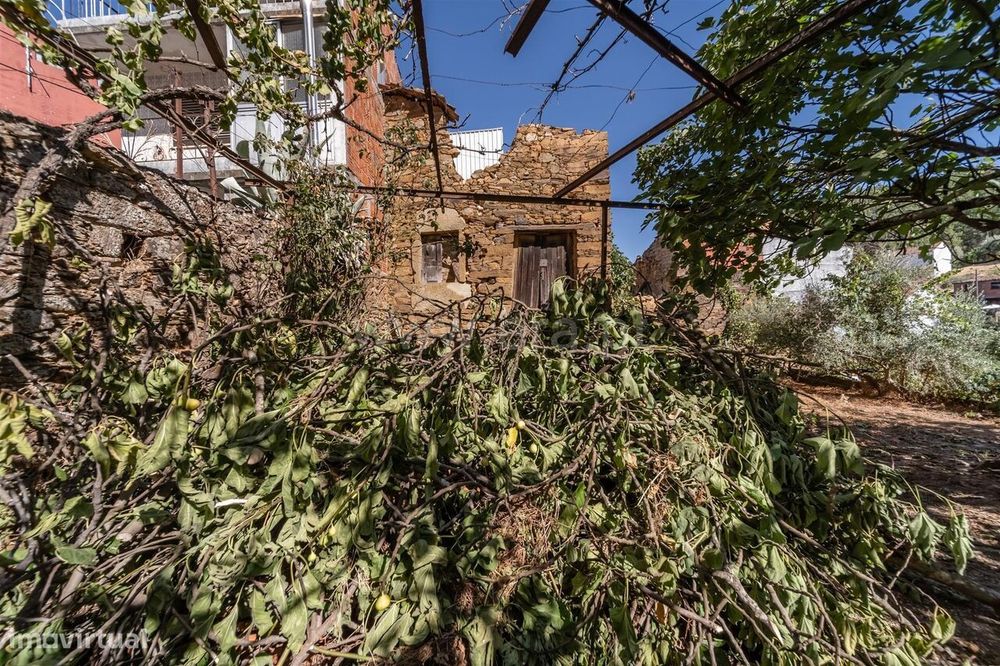 Moradia Geminada T1 / Fundão, Silvares