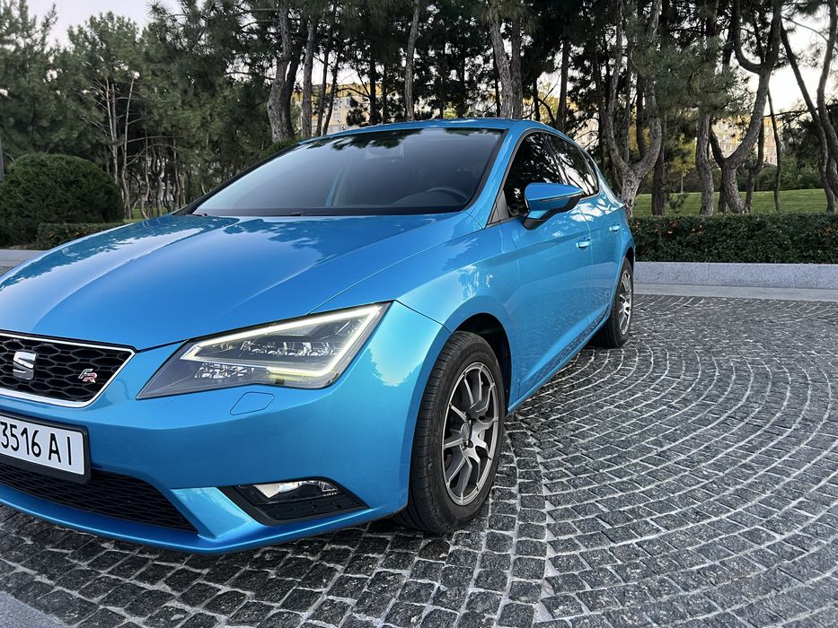 Автомобіль SEAT Leon 2015 року