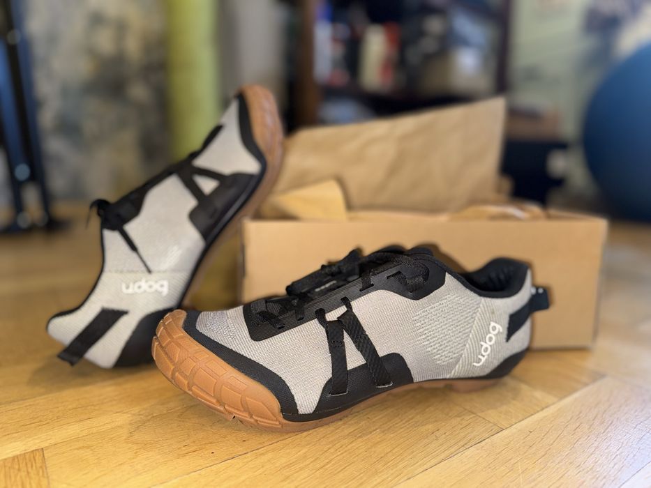 Udog Distanza rozmiar 42 (26,9 cm) nowe