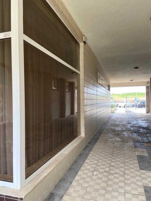 Loja que pode ser usada para banco, pequena clinica, contabilidade etc