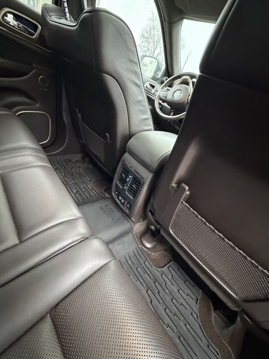 Jeep Grand Cherokee Overland Summit polski salon