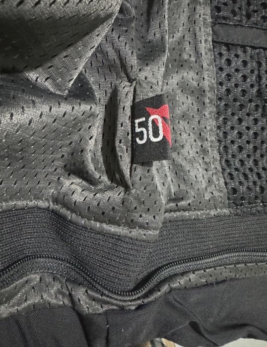 Casaco de Pele Dainese Avro4 Preto Matt microperfurado