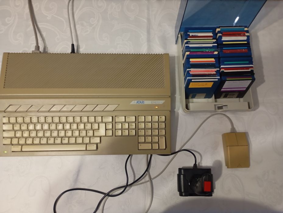 Komputer Atari 1040STF
