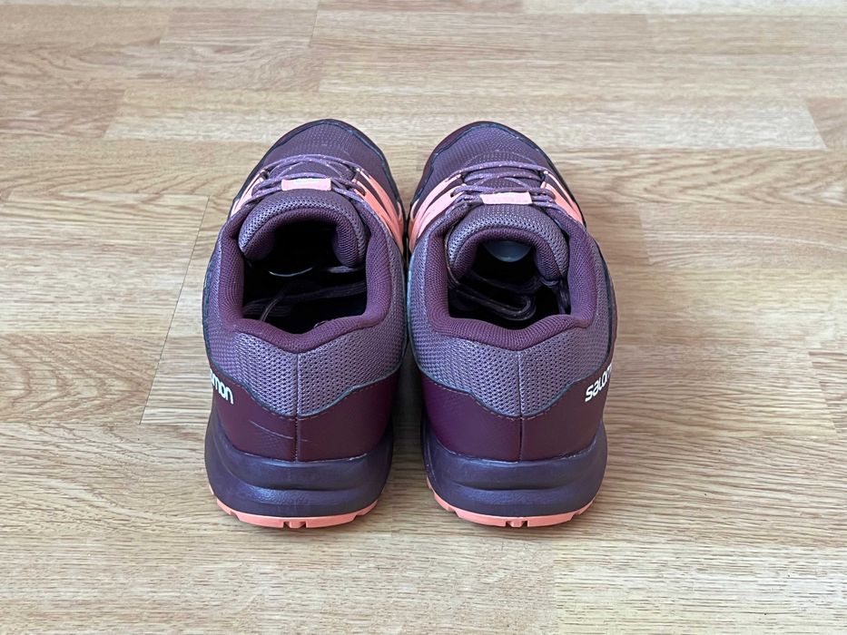 Трекінгові кросівки Salomon 36 розміру