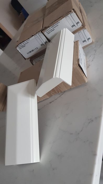 Комплект нижніх розеток для міжкомнатних дверей