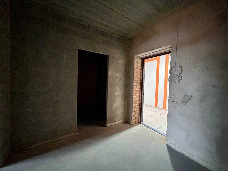 Квартира з індивідуальним газовим опаленням , будинок з укриттям