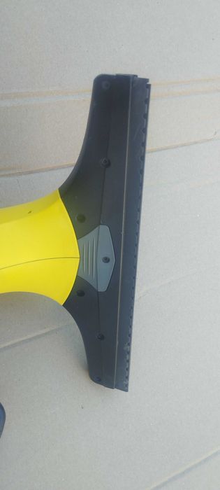 Акумуляторний віконний пилосос WV 50 plus