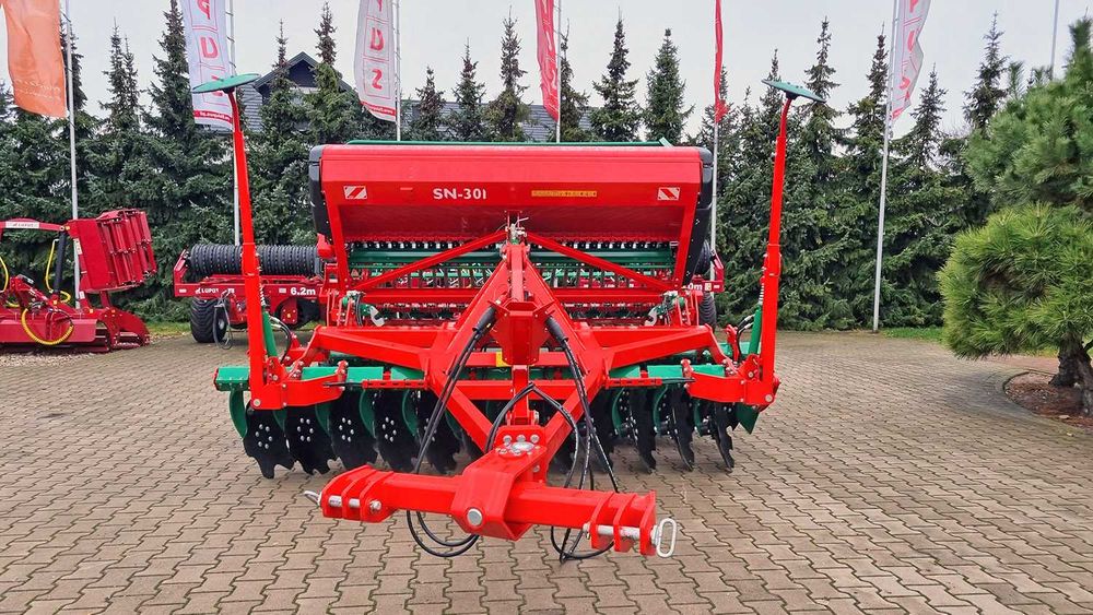 Zestaw uprawowo siewny Agromasz SN301 SR301 3m Agregat siewny