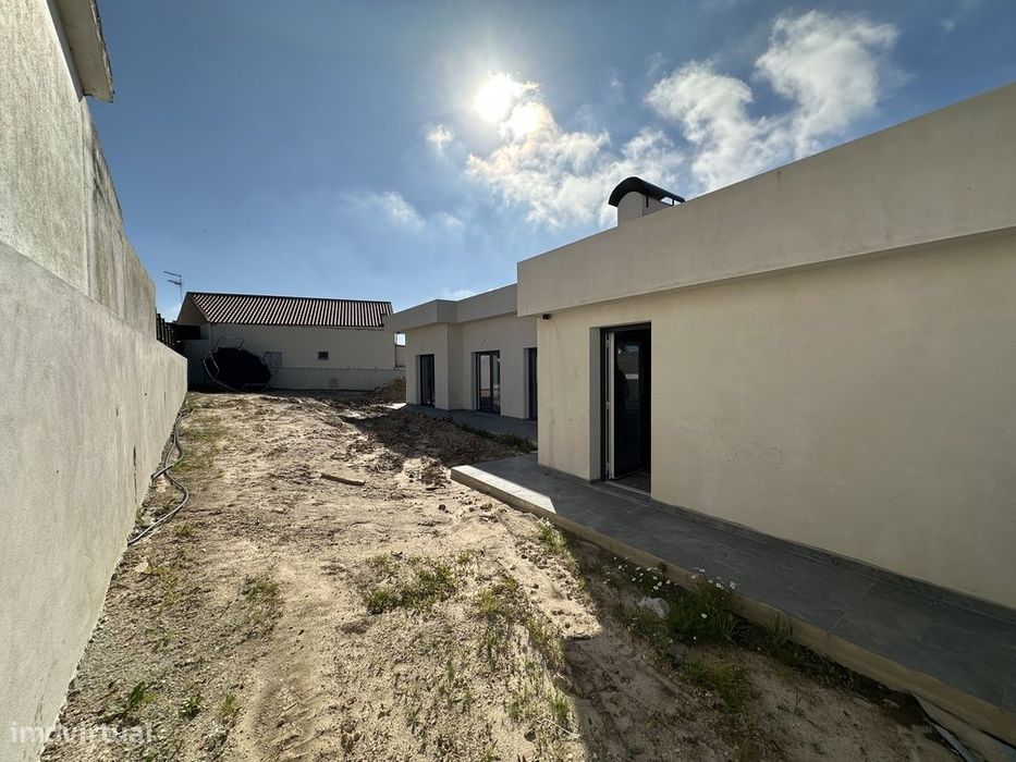 Moradia térrea NOVA T3+1 próximo das praias da Ericeira