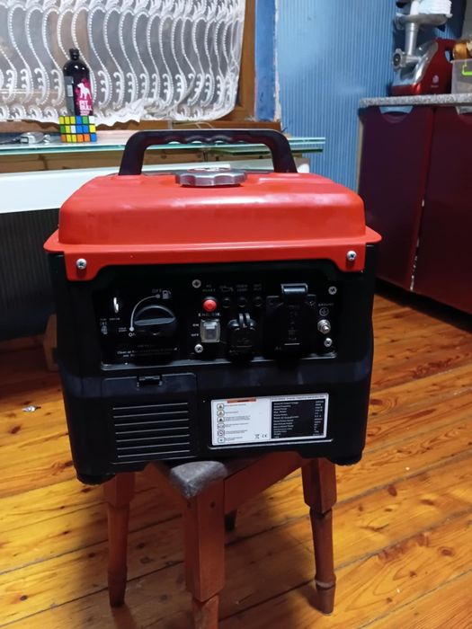 продаю гинератор.инвекторне