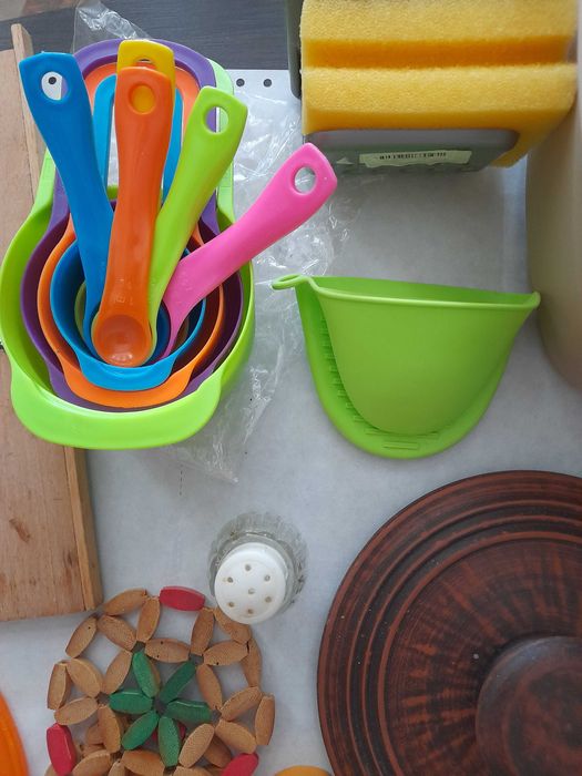 Крышки. формы. подставки под горячее и др.