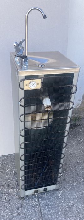 Maquina de agua ligada a rede