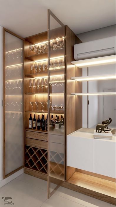 Armários e móveis com portas reflecta