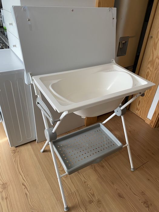 Banheira com trocador