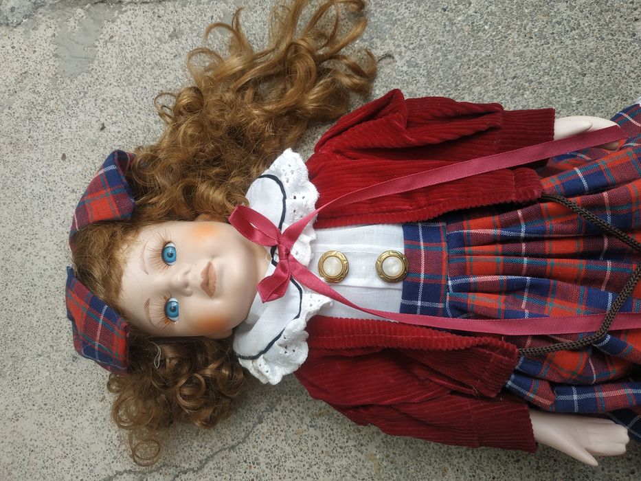 Bonecas em porcelana