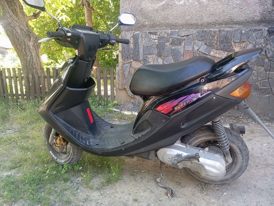 Продам скутер Yamaha super jog ZR