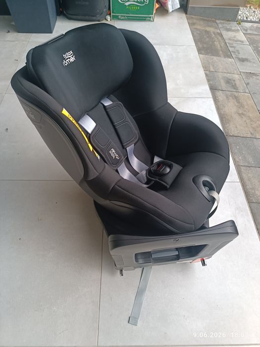 Fotelik Britax z bazą obrotowa isofix