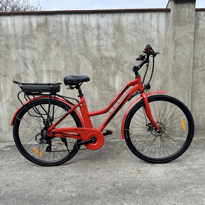 Rower elektryczny Fantom M200 czerwony, trekkingowy na dłuższe trasy
