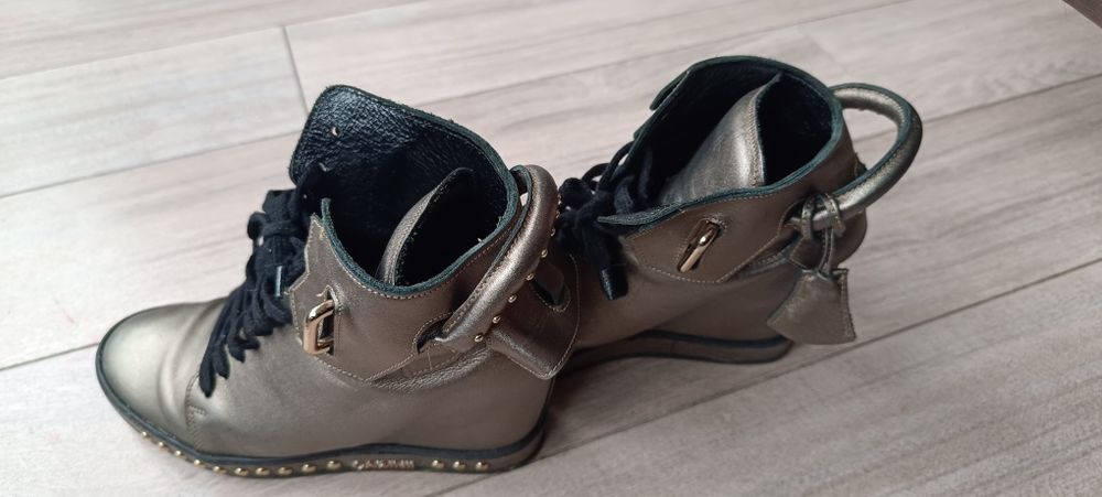 Sneakersy carinii 38
