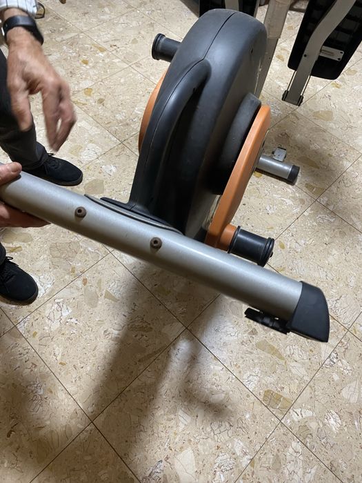 Pro-form compact trainer