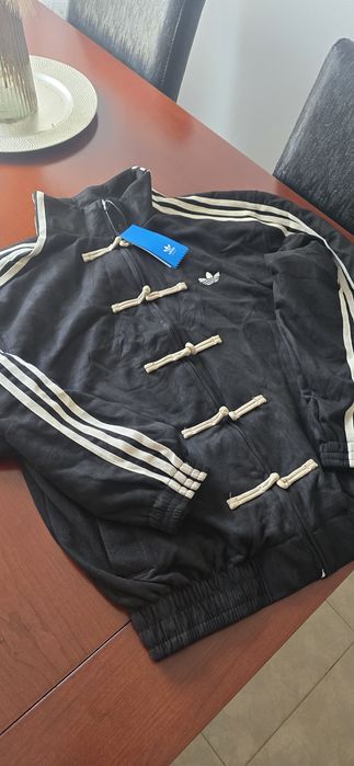 Adidas casaco novo
