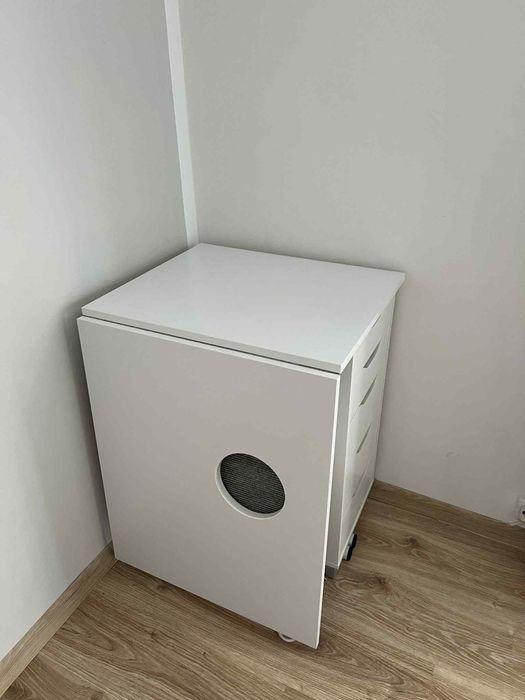 Biurko kosmetyczne do pochlaniacz afinia