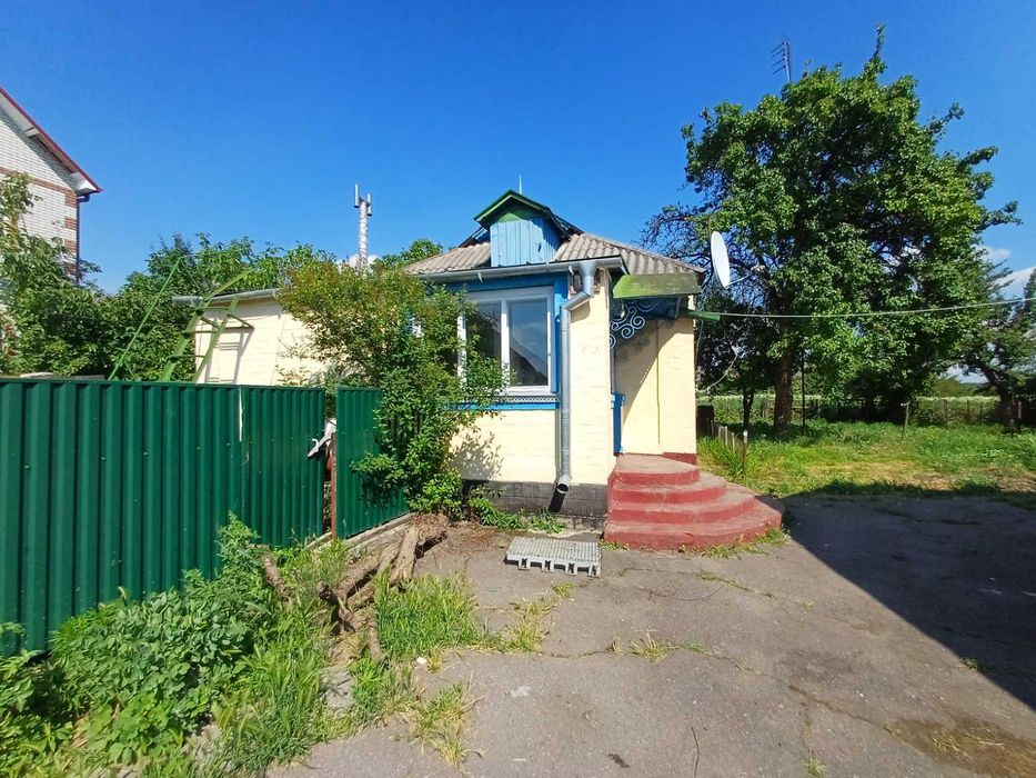 Продаж будинку в центрі смт Рокитне, Білоцерківський район Київська область