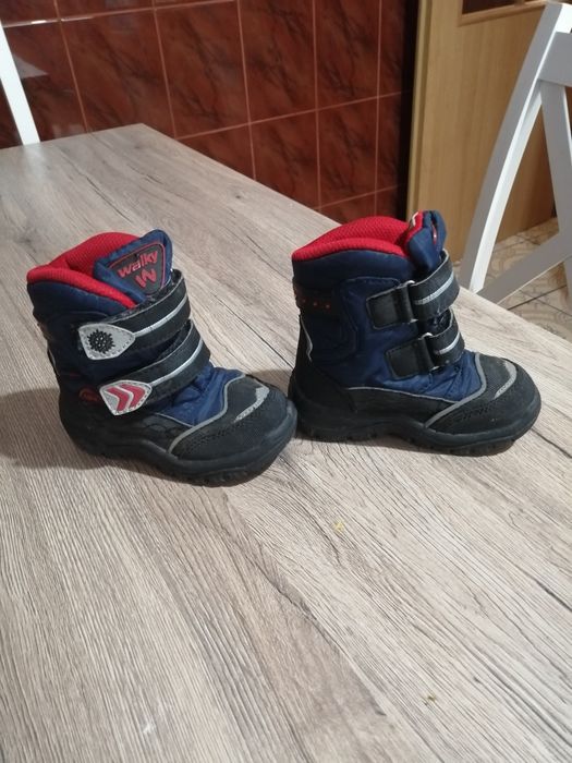 Buty zimowe chłopiece rozm 22
