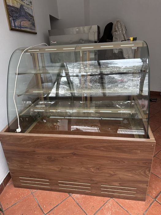 Lodowka do ciast witryna chlodnicza