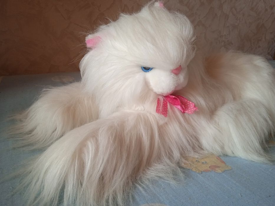 М'яка іграшка кішечка