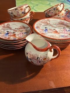 Посуда Японія  гейши