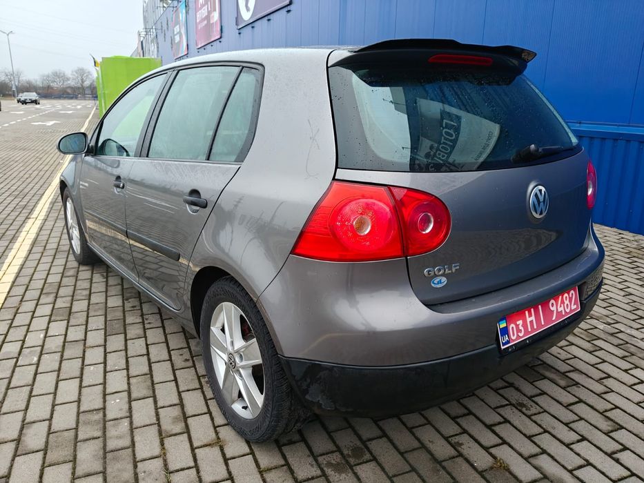 VW Golf 5  1.6MPI automatic