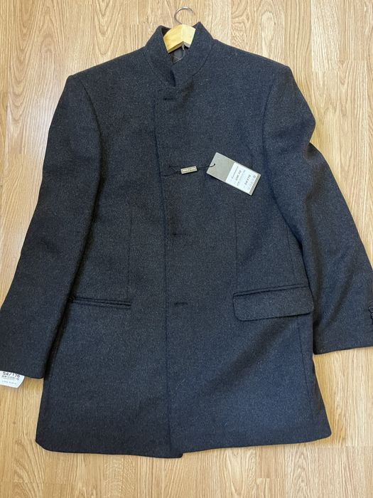 Продам пальто новое