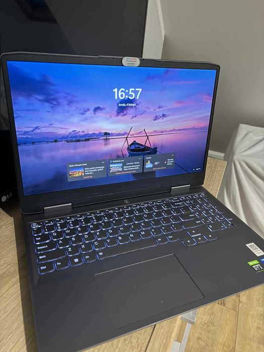 Laptop Lenovo INTEL i5-13420, RTX 3050 6GB, 16GB RAM, stan idealny.
