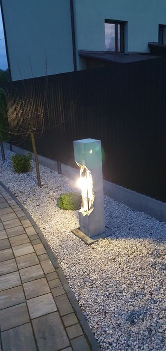 Na sprzedaż wyjątkowa lampa betonowa – 20x20x100 cm